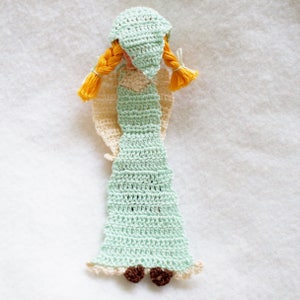 Jack and Jill, Jill with pail crochet bookmark DIY, thread crochet bookmark instructions, unique bookmark pattern, stocking stuffer diy, image 6