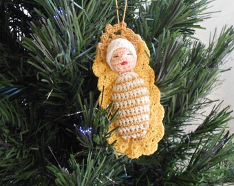 crochet DIY amiguri pattern, baby Jesus in a manger ornament or wreath decoration pattern, amiguri pdf, thread crochet diy, Christmas decor