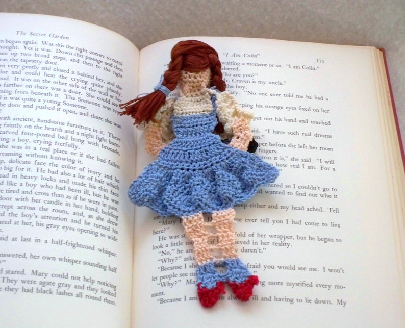 dorothy and toto thread crochet bookmark, unique bookmarks, wall decoration, readers gift, wizard of Oz, collectibles, shadow box art image 5