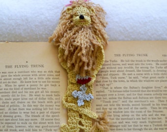 crochet bookmark, cowardly lion, lion bookmark, wizard of oz collection, shadow box art, readers gift, unique bookmark, Fathers day gift