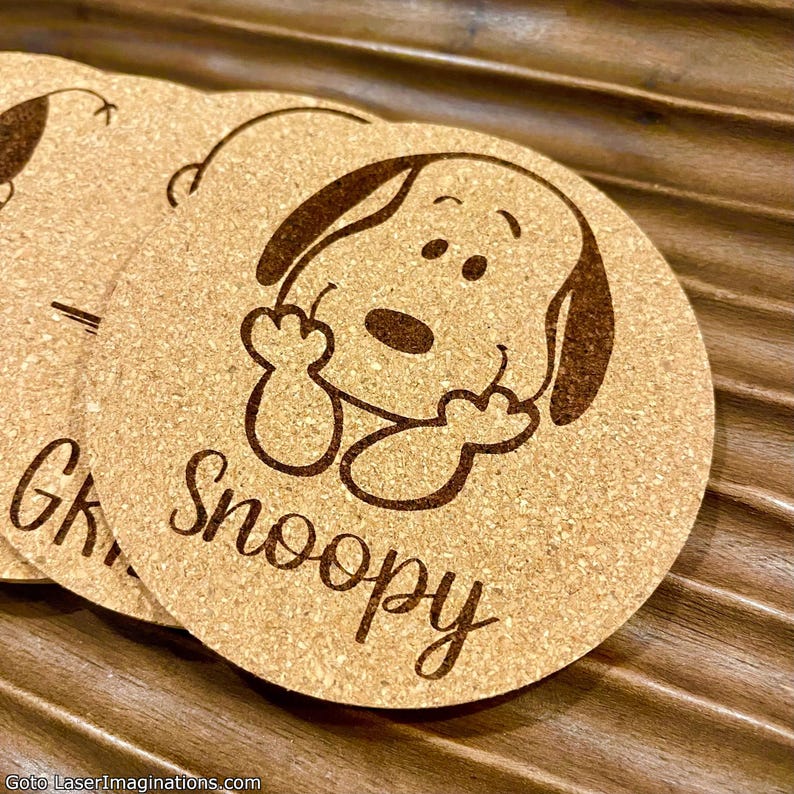 Posavasos de corcho de Snoopy de Peanuts - Elige entre 6 estilos imagen 1