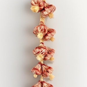 Vintage 90’s Garlic Braided Jute Rope Wall Hanging Strand 11 Kitchen Decor 26”