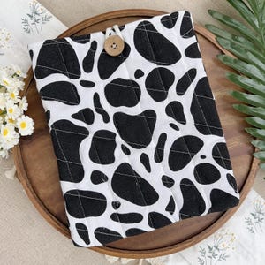 Quilted Cow print Kindle Sleeve | Case For Various Kindles | Handmade Kindle Case  | Padded Kindle Sleeve | kindle cover kindle 11th