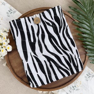 Quilted Zebra print Kindle Sleeve | Case For Various Kindles | Handmade Kindle Case  | Padded Kindle Sleeve | kindle cover kindle 11th