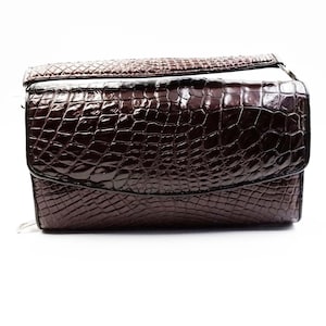 Nouveau sac à main portefeuille à trois volets en cuir d'alligator marron véritable pour femme.