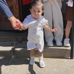 Traje de bebé niño Benjamin, blanco leche, estilo náutico, para bautizo, bendición o dedicación.