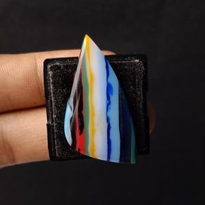 Surfite Cabochon  – Rare, Colorful Gemstones from Recycled Surfboards&quot;