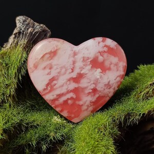 Federachat Doublette ""Lovers Pink"" – ein einzigartiger & eleganter Edelstein für Schmuck."
