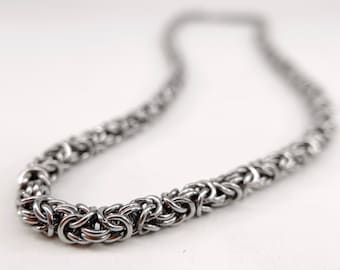 Chainmaille Necklace - Byzantine Pattern Chain - Thin Welded-Link