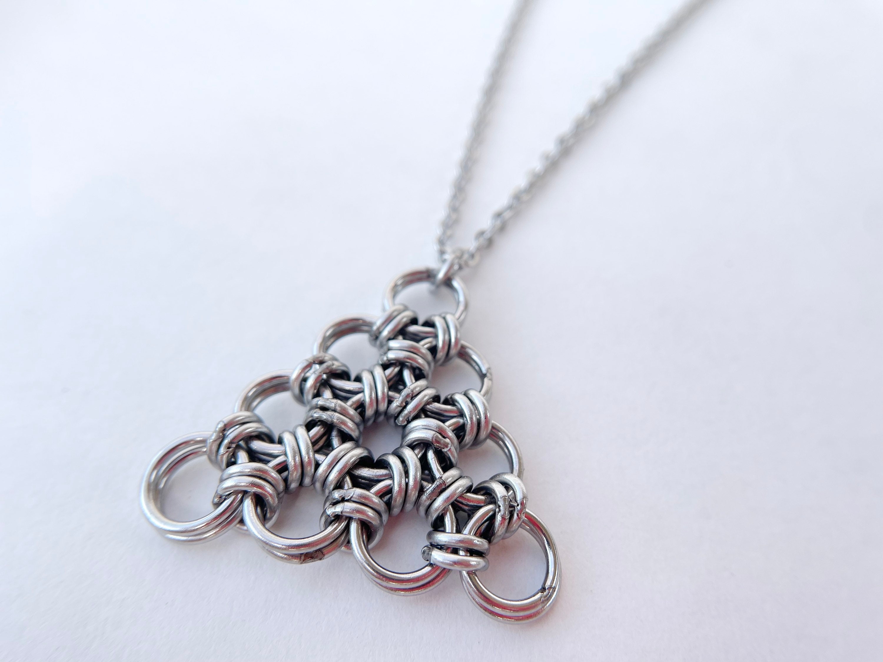 関税・送料込  SM6UQ0104P837 1MM6 チェーンリンク リング Triangle Pendant - Welded-link - Japanese Chainmaille - Etsy