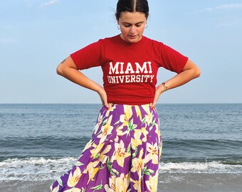 Vintage T-Shirt | MIAMI University College Tee Top Shirt Pullover Distressed Red 70s 80s | Size S/M