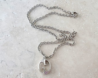 Vintage Necklace | GUCCI GG Logo Monogram Pendant Necklace Jewelry Statement Piece Boho Bohemian Silver 90's Y2K