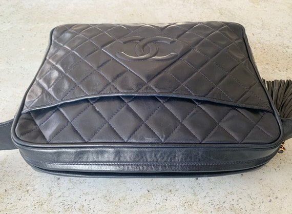 Vintage Bag | CHANEL CC Logo Quilted Camera Shoul… - image 7