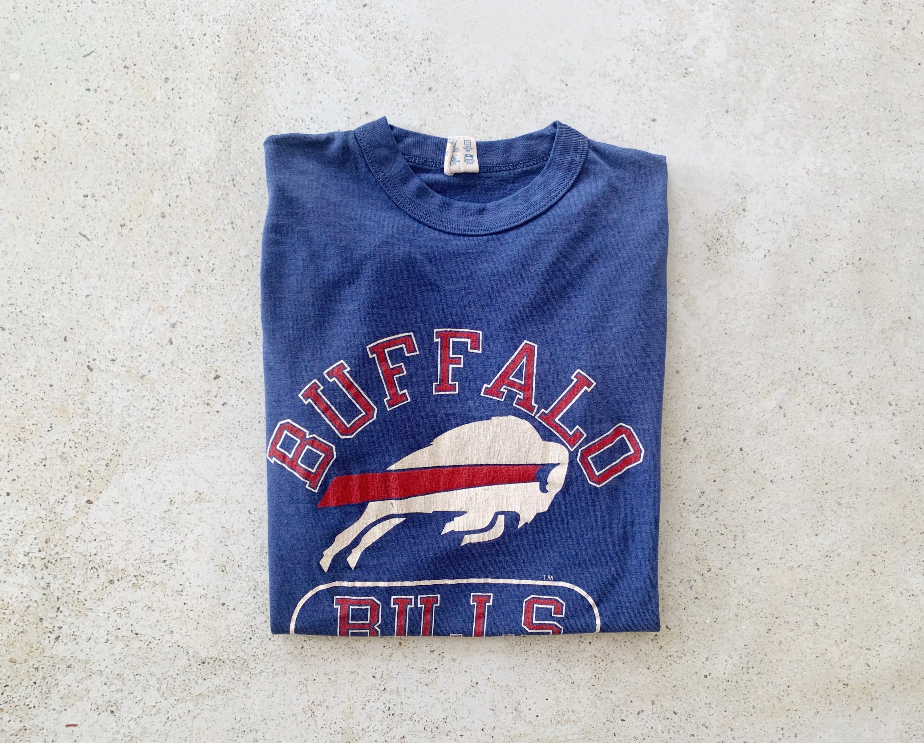 Vintage TShirt BUFFALO BILLS 80s Football Shirt NY Blue Red Size M