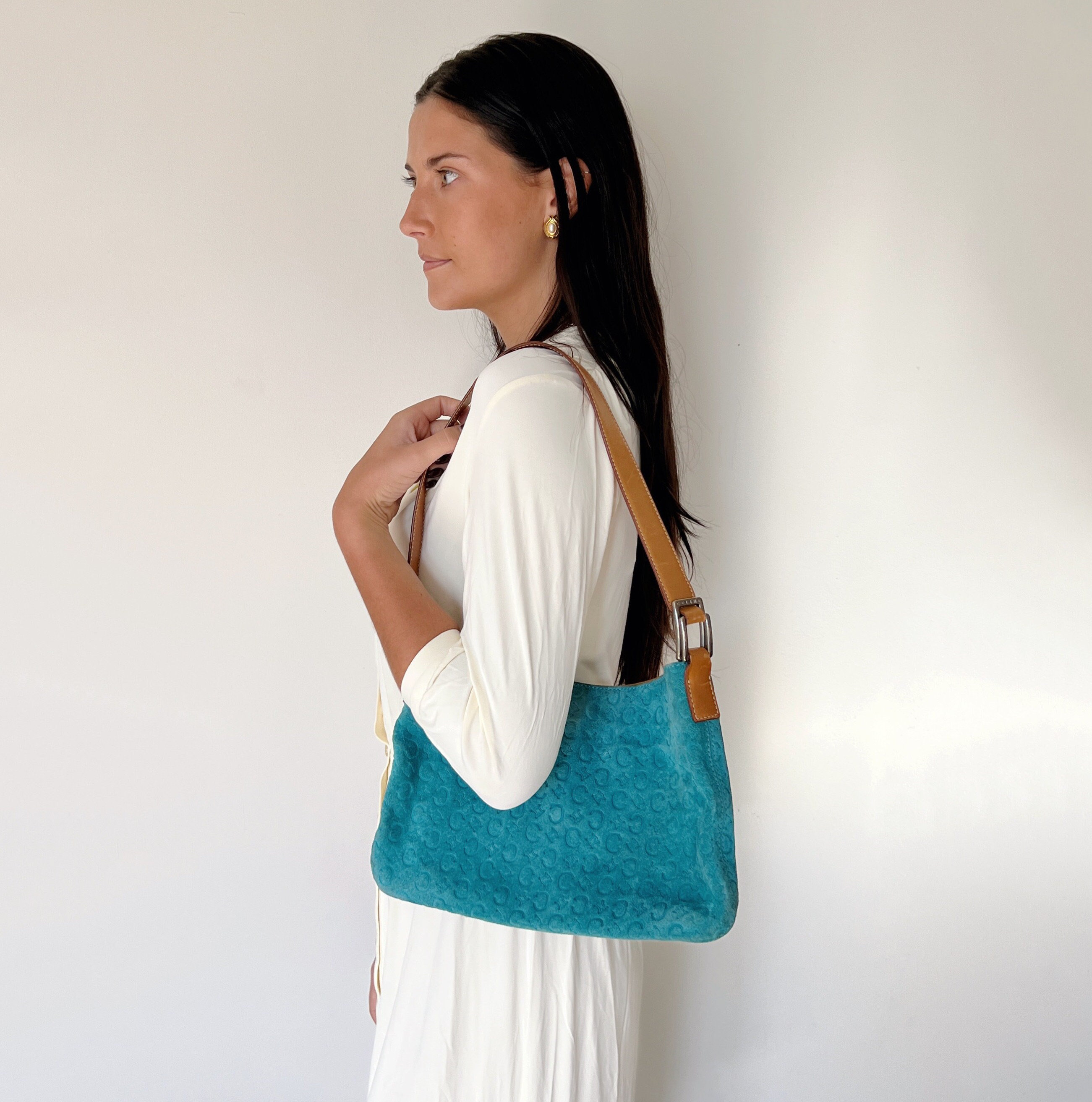 Caprese Blue Sling Bag SUMI SLING SMALL (R) SKY BLUE Sky Blue - Price in  India | Flipkart.com