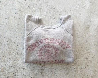 Vintage Sweatshirt | UNIVERSITY of CHICAGO College University Raglan Sweatshirt Pullover Shirt Gray 70's Streetwear | Size XS