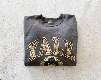 Vintage Sweatshirt | YALE University College Raglan Pullover Top Shirt Sweater 80’s 90’s Gray | Size XS/S