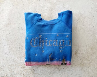 Vintage Sweatshirt | CHICAGO Urban City Skyline Tourist Raglan Pullover Top Shirt Sweater University College Blue 80’s | Size L/XL