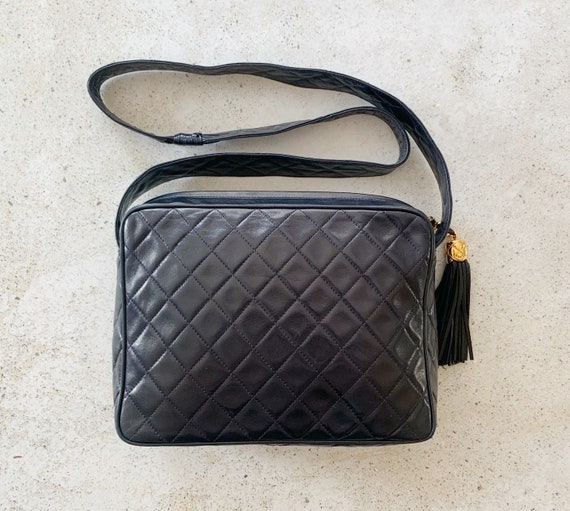 Vintage Bag | CHANEL CC Logo Quilted Camera Shoul… - image 3