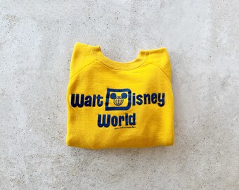 Vintage Sweatshirt | WALT DISNEY World Cartoon Graphic Raglan Pullover Top Shirt Sweater Streetwear 60's 70's Yellow | Size S