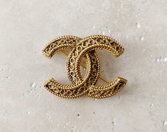 Vintage Brooch | CHANEL CC Coco Logo Monogram Brooch Pin Jewelry Designer Boho Gold
