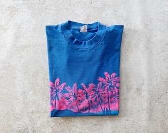Vintage T-Shirt | HAWAII Shirt Pullover Top Graphic Tee Tourist Tropical Beach Ocean Island Coastal Blue | Size L