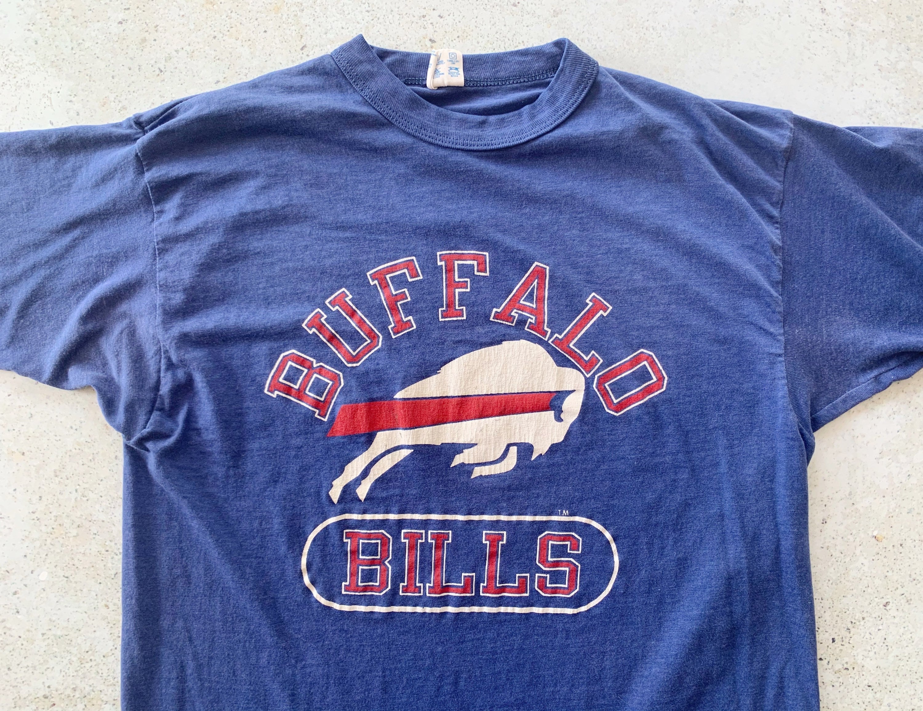 Vintage TShirt BUFFALO BILLS 80s Football Shirt NY Blue Red Size M