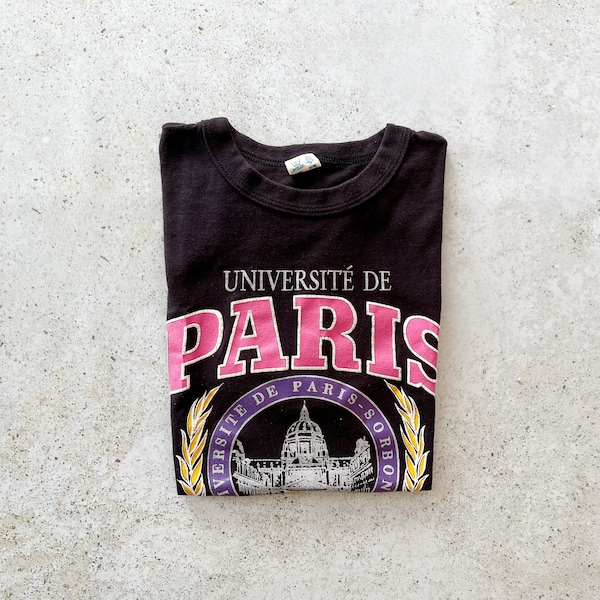 Vintage T-Shirt | UNIVERSITE PARIS Sorbonne College University Shirt Top Pullover 80’s Black Pink | Size S/M