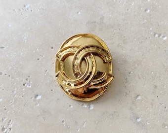 Vintage Brooch | CHANEL CC Logo Monogram Classic Brooch Pin Designer Gold