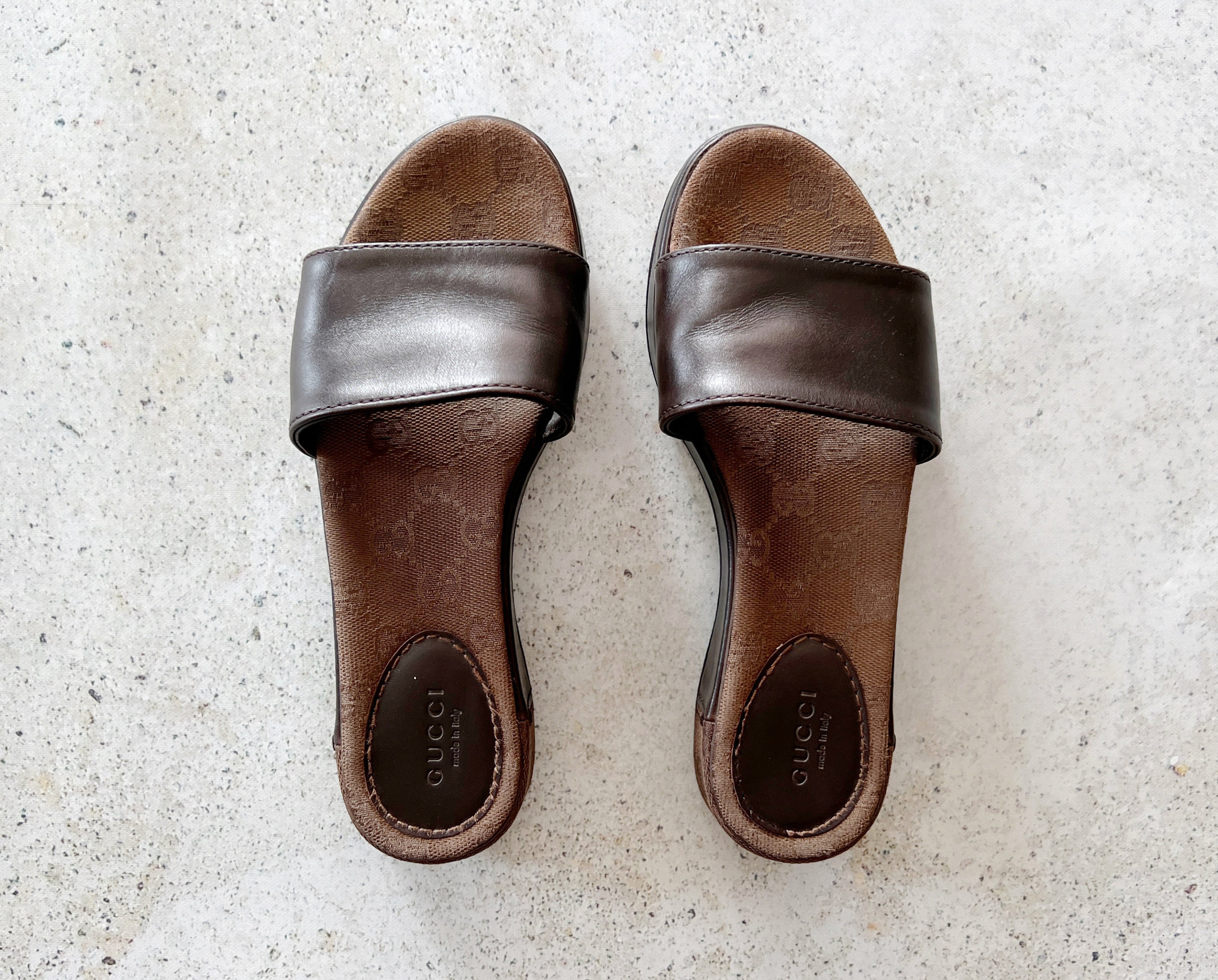Vintage Shoes Gucci Clogs Mules Slides Sandals Brown Leather Logo Monogram 90 s Y2K Size 6.5 US