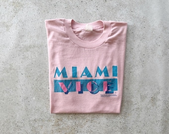 Vintage T-Shirt | MIAMI VICE Florida Beach Coastal Tropical Graphic Tee Top Shirt Pullover Pink 80's | S/M