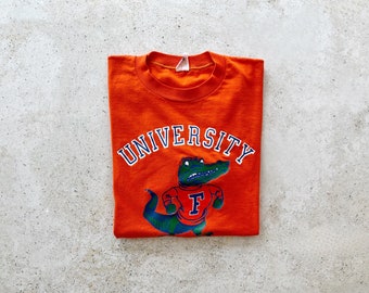 Vintage T-Shirt | FLORIDA GATORS University of Florida Pullover Shirt Football College University Streetwear Orange | Size L
