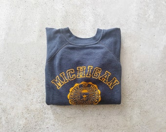 Vintage Sweatshirt | MICHIGAN University College Top Shirt Sweater Pullover Raglan 70’s 80’s Navy Blue Yellow | Size M