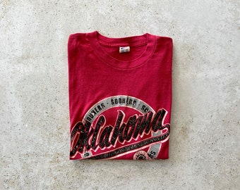 Vintage T-Shirt | OKLAHOMA Sooners College University Sports Tee Top Shirt Pullover Red | Size M