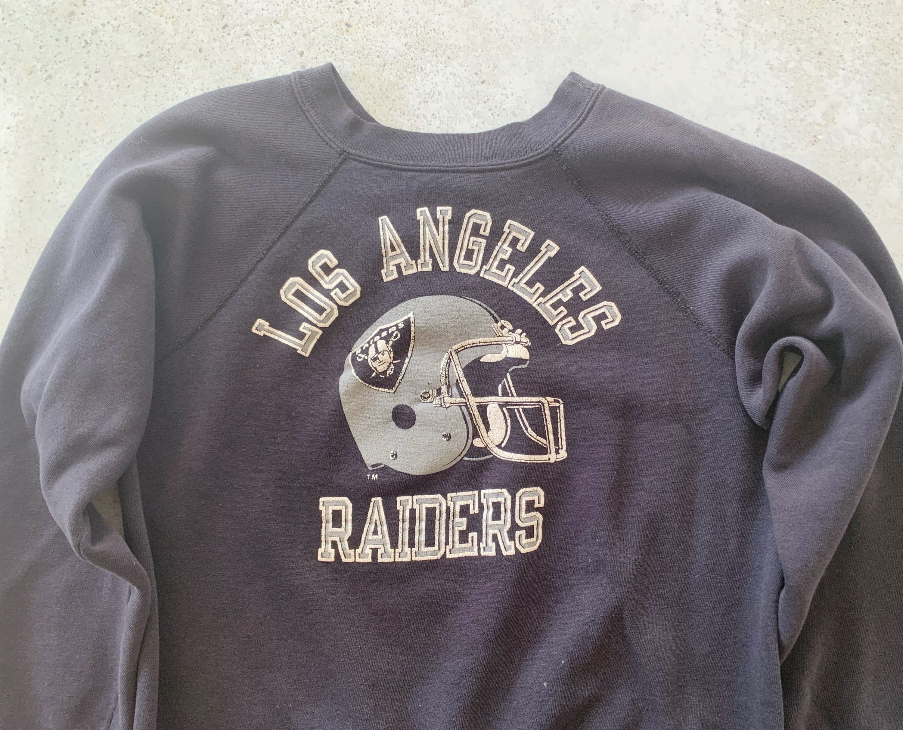 la raiders sweatshirt