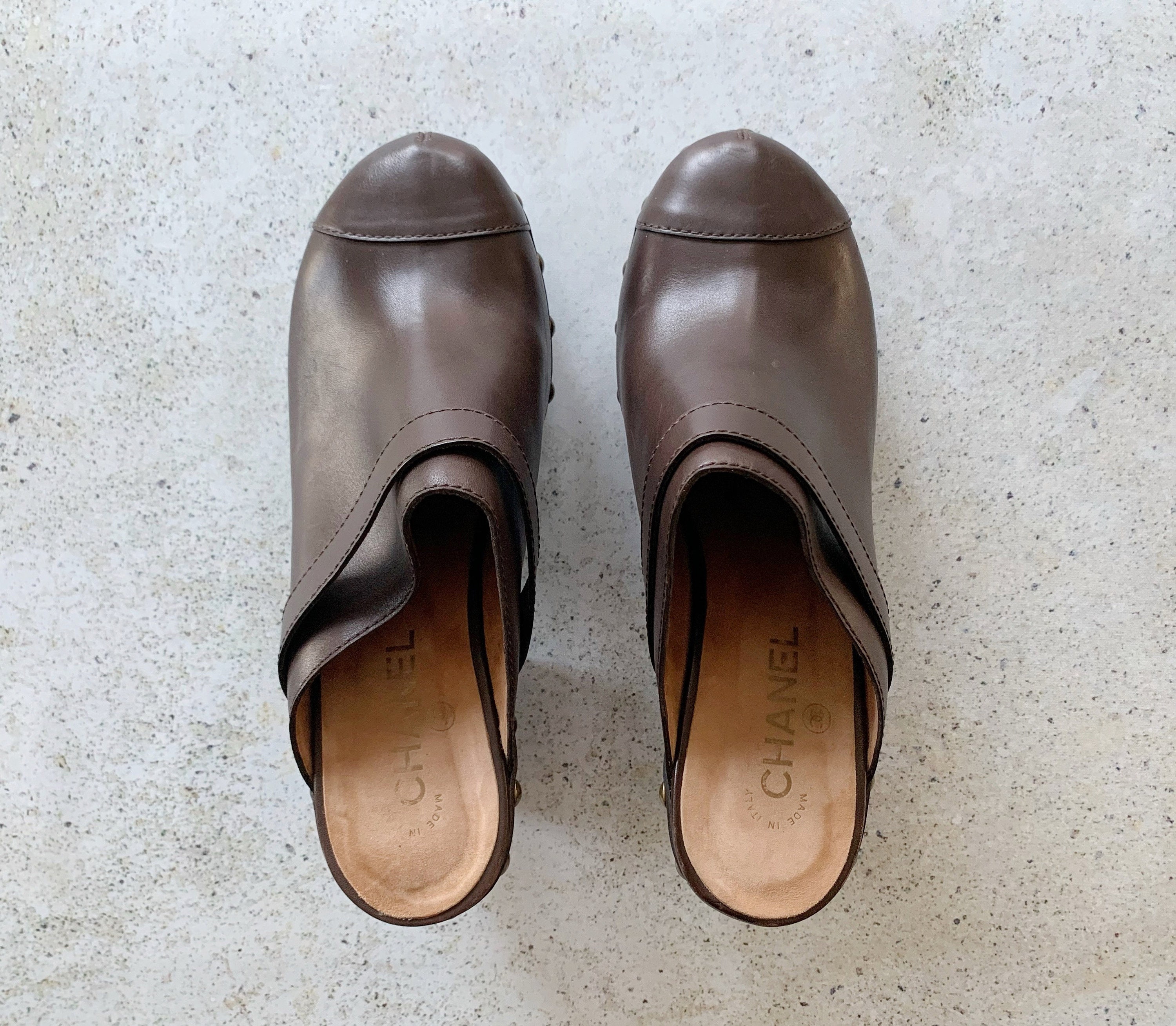 Vintage Shoes, CHANEL Leather Wood Clogs Logo 90's Brown Brass