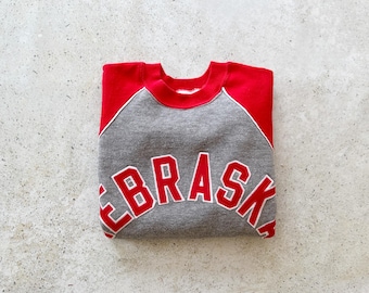 Vintage Sweatshirt | NEBRASKA State College University Raglan Pullover Top Shirt Sweater Red 80's | Size S