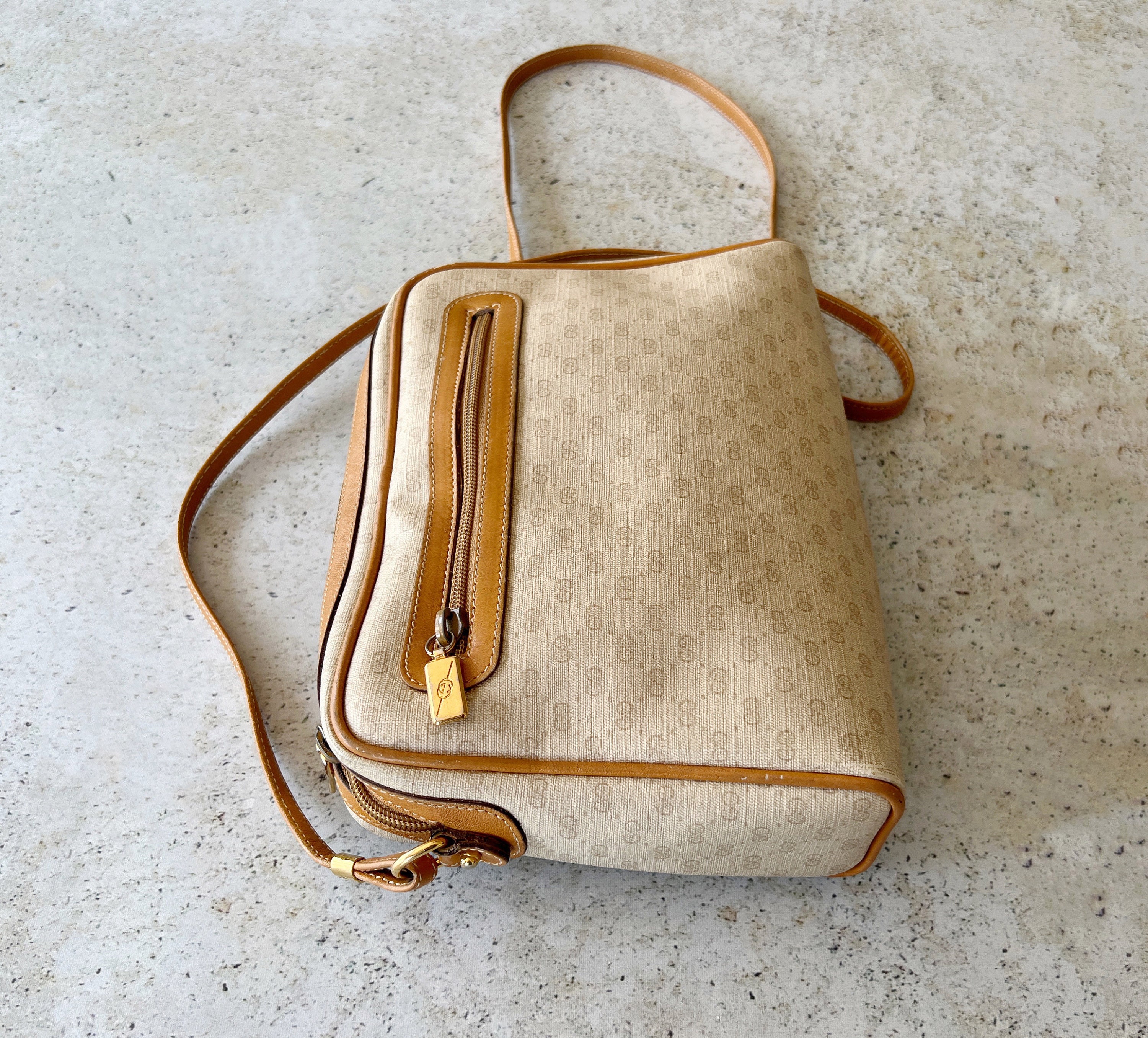 Vintage Bag GUCCI Micro GG Logo Monogram Shoulder Bag Purse Coated Canvas Tan Beige 70 s 80 s