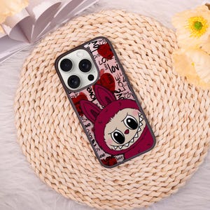 Labubu Love - iPhone Hülle für iPhone 14 15 16,Pro 11 12,iPhone SE X XS XR,Max 7 8 Plus,Mini 13,Personalisiertes Namensgeschenk,Stoßfest