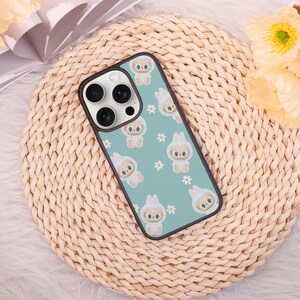 Labubu Häschen Daisy iPhone Hülle für iPhone 14 15 16,Pro 11 12,iPhone SE X XS XR,Max 7 8 Plus,Mini 13,Personalisiertes Namensgeschenk,Stoßfest