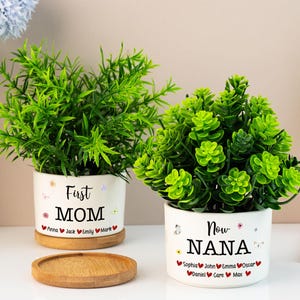 Personalized Birth Flower Plant Pot, Custom First Mom Now Grandma Gift, Grandmas Garden Flower Pot, Gift For Mom Mama Mimi, Mothers Day Gift
