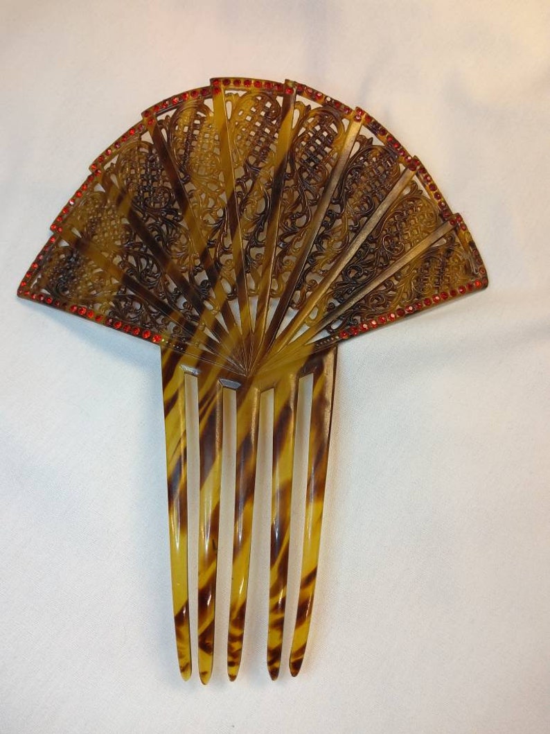 Big Bold /& Beatiful X-Large 1920s Art Decco Vintage celluloid tortoise hair comb