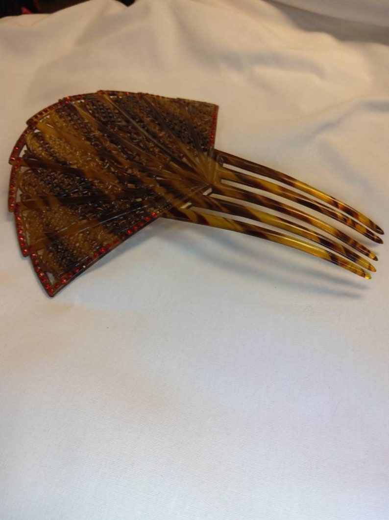 Big Bold /& Beatiful X-Large 1920s Art Decco Vintage celluloid tortoise hair comb
