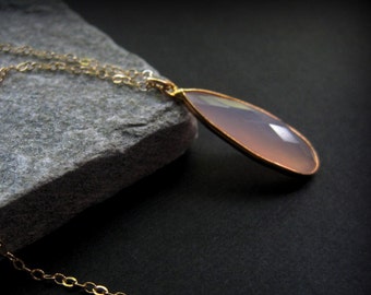 Pink Chalcedony Necklace - Pink Gemstone  - Gold Pink Chalcedony -  Gemstone Jewelry - Modern