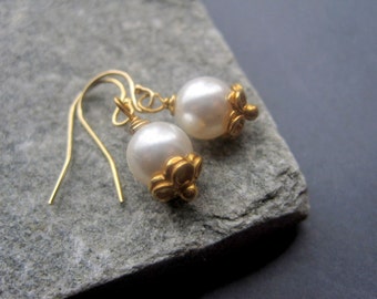 Bridal Earrings - White Pearl Earrings Gold - Classic Pearl Earrings - Bridal Earrings - Special Occasion - Everyday - Simple - Delicate