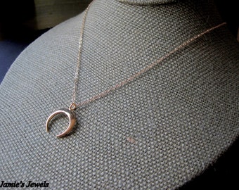 Collar de Luna de Oro - Collar de Media Luna de Oro - Collar de Media Luna de Oro - Collar de Oro Moderno - Regalo de Astronomía - Collar Minimalista