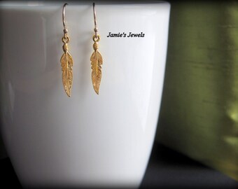 Tiny Gold Feather Earrings - Tiny Feather Earrings -Everyday Gold Earrings - Minimal Gold Earrings - Gold Minimal  Earrings- Modern Gold