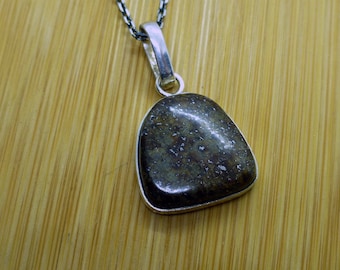 Handgefertigter Sterling Silber Meteorit Anhänger: Nordwestafrika Stein
