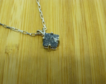 Ciondolo meteorite lunare: Penisola arabica 007, gioielli in argento sterling con pietra lunare