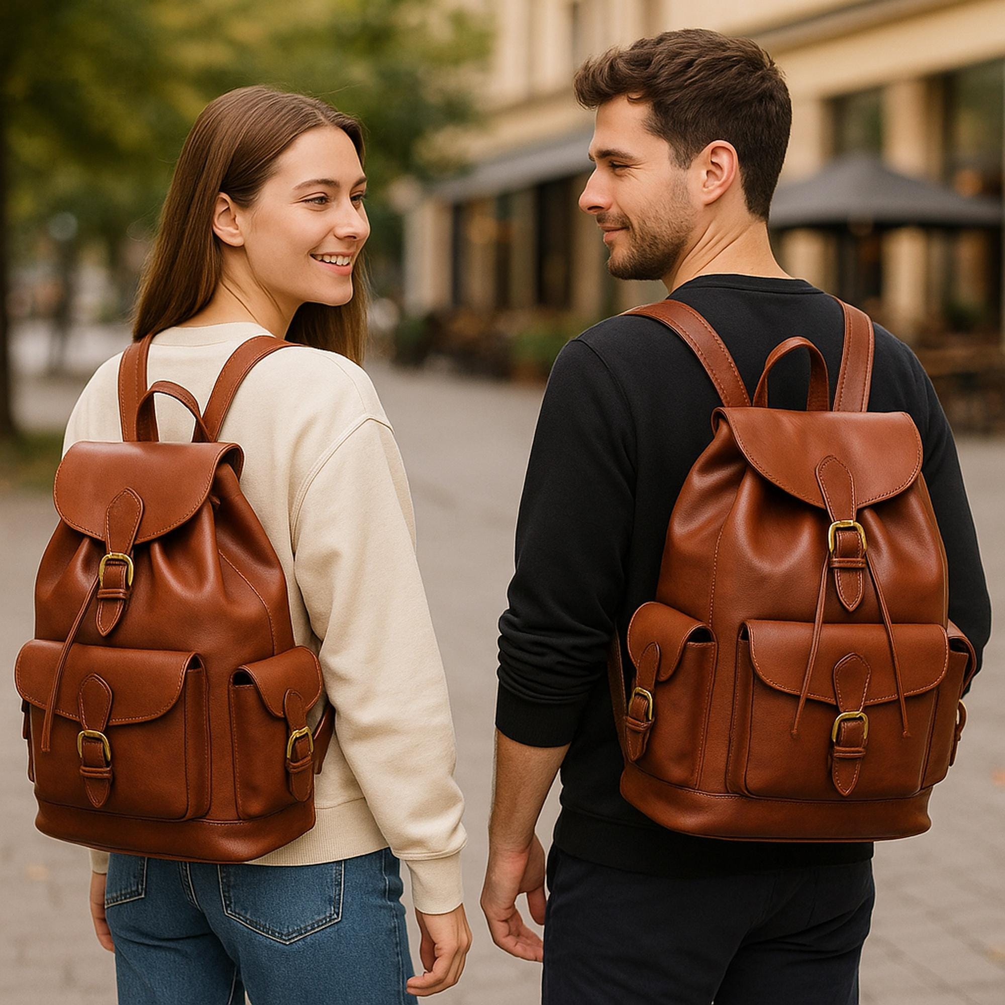Luxury Full-grain Italian Leather Convertible Backpack  display picture 3